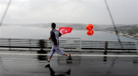 1­3­ ­B­i­n­ ­A­t­l­e­t­ ­İ­s­t­a­n­b­u­l­­d­a­ ­B­u­l­u­ş­a­c­a­k­